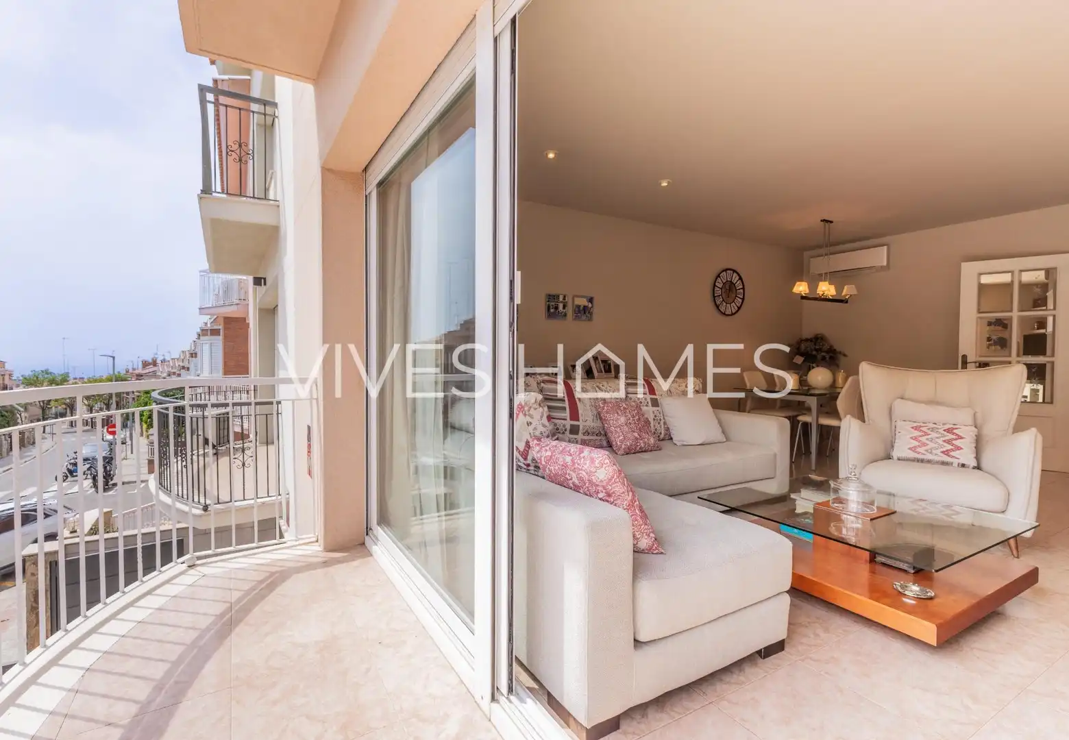Balcony of Houses for sale in Mataró  with Air Conditioner, Heating and Terrace