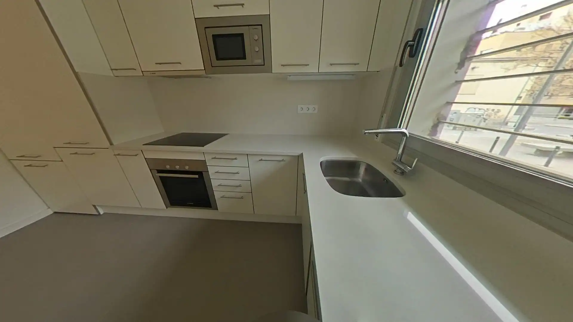 Cuina de Pis en venda en Terrassa amb Aire condicionat, Calefacció i Terrassa