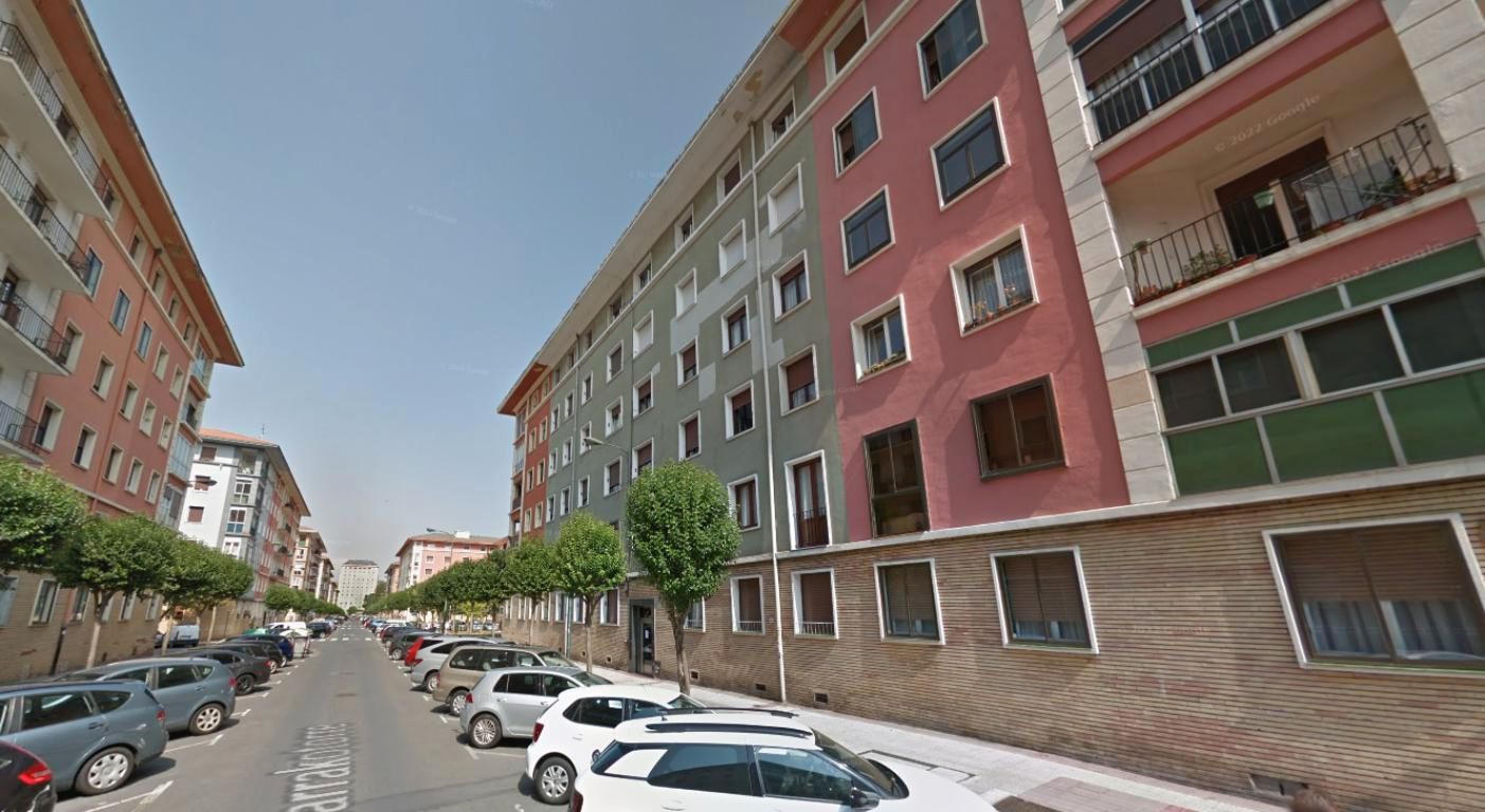 Vista exterior de Piso en venta en Bilbao  con Calefacción y Trastero