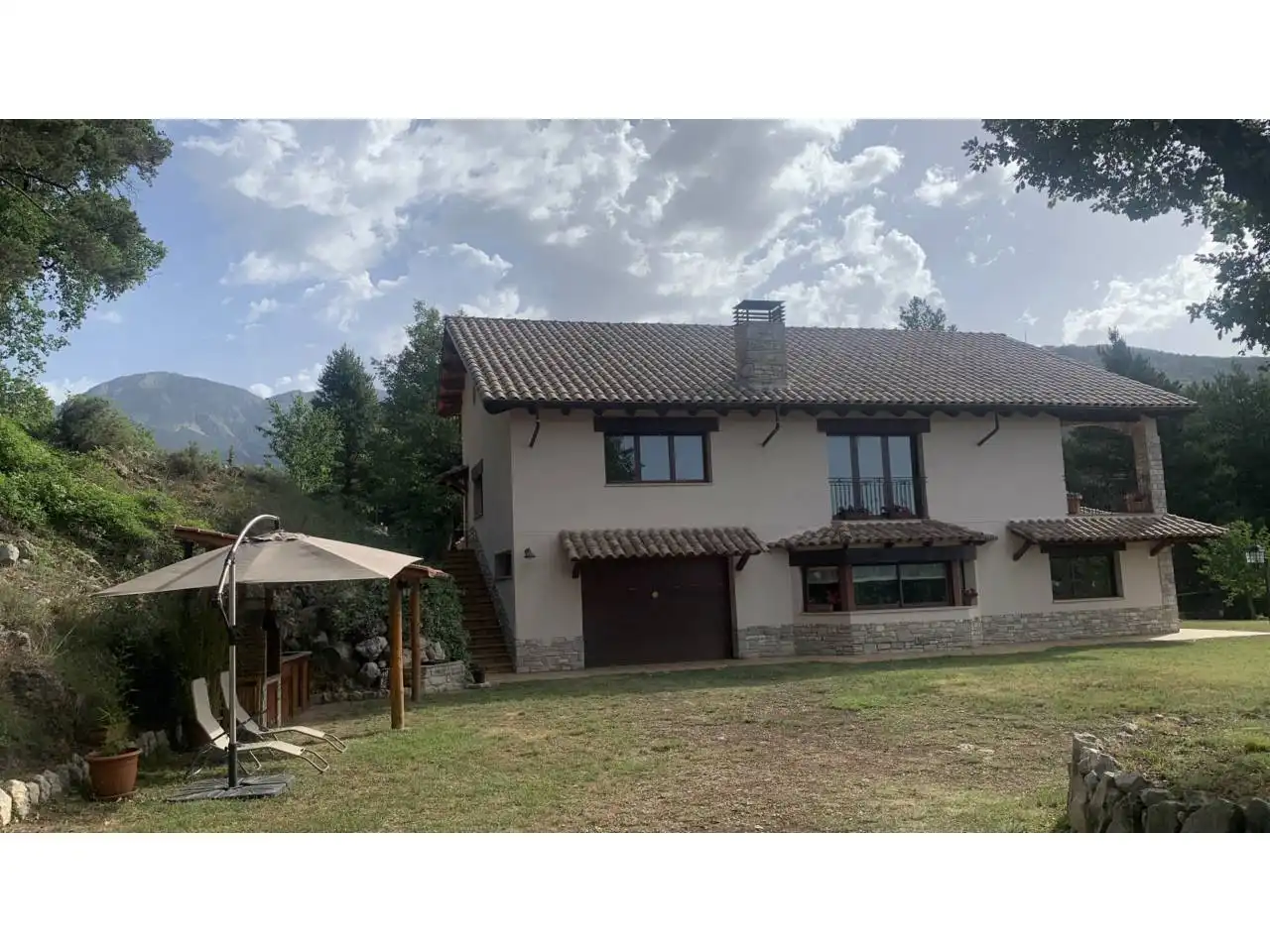 Vista exterior de Casa o chalet en venta en Guixers con Calefacción, Jardín privado y Parquet