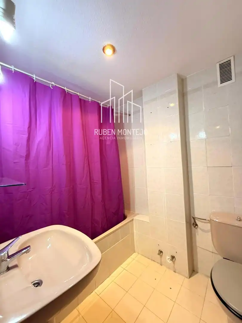 Badezimmer von Wohnung zum Verkauf in Santa Marta de Tormes mit Heizung, Terrasse und Balkon