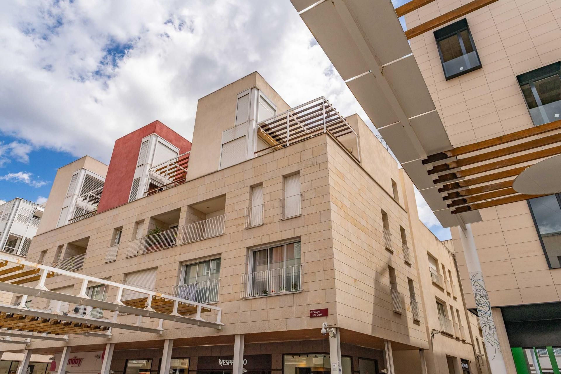 Exterior view of Loft for sale in Reus  with Storage room