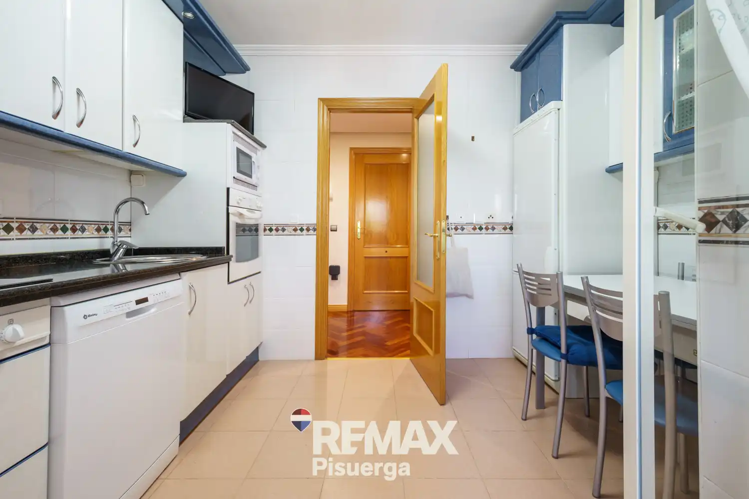 Cocina de Piso en venta en Valladolid con Aire acondicionado, Calefacción y Jardín privado