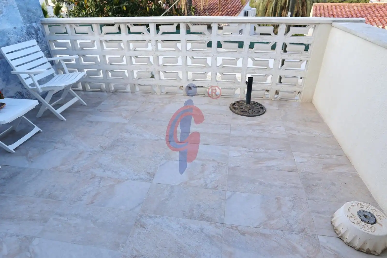 Terrassa de Casa o xalet en venda en Alicante / Alacant amb Jardí privat, Terrassa i Piscina
