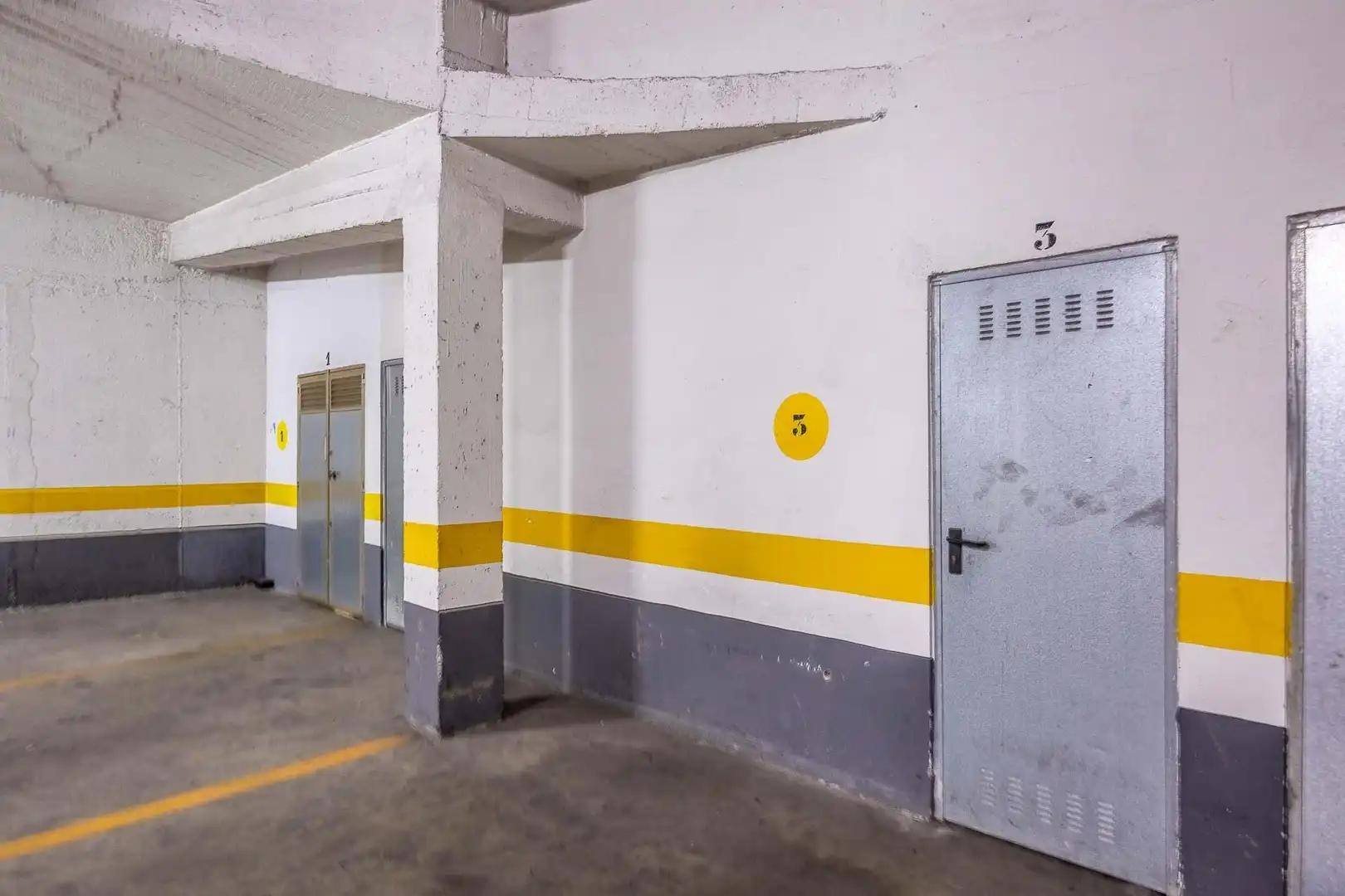 Parking de Piso en venta en Alcalá de Guadaira con Aire acondicionado, Terraza y Balcón