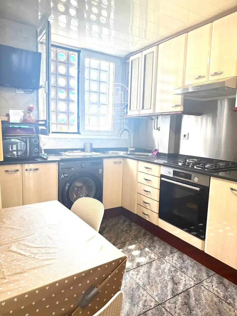 Küche von Wohnung zum Verkauf in Sant Andreu de Llavaneres mit Heizung, Terrasse und Schwimmbad