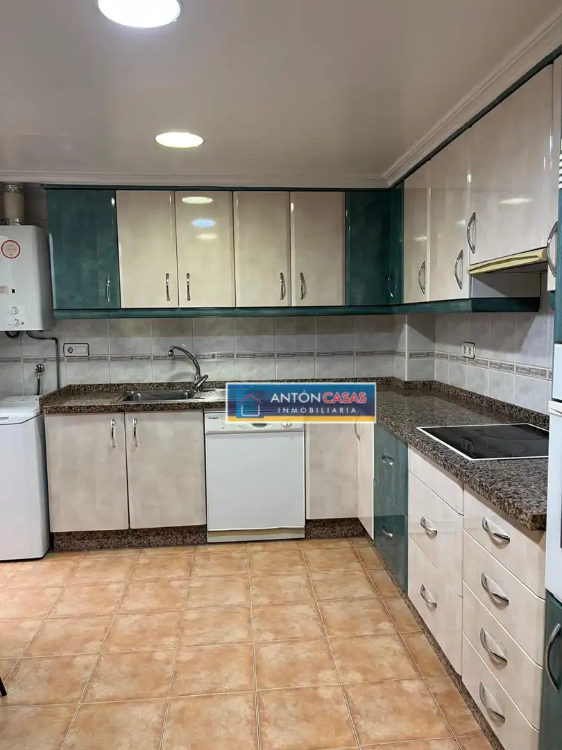 Cuina de Pis en venda en Alicante / Alacant amb Aire condicionat, Terrassa i Moblat