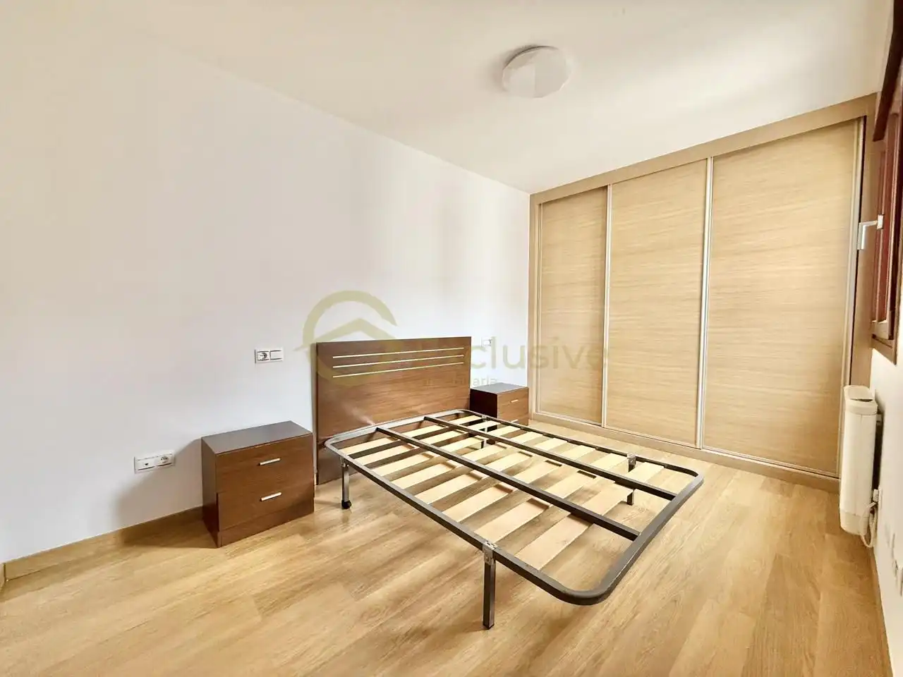 Habitación de Ático en venta en Viveiro con Calefacción, Parquet y Trastero