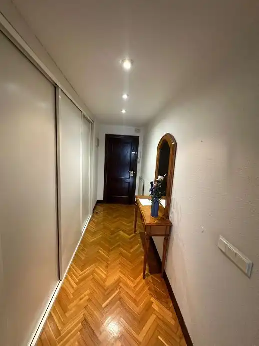 Piso de alquiler en  Pamplona / Iruña con Calefacción, Parquet y Terraza