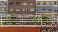 Exterior view of Flat for sale in  Madrid Capital  with Terrace and Balcony