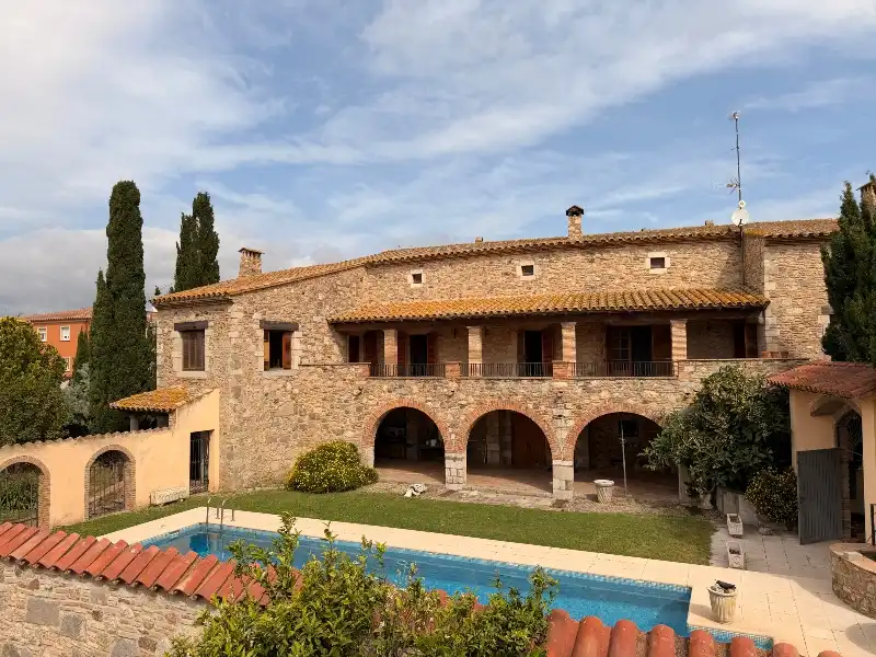Casa con terraza en venta en Carrer de Figueres, imagen 12
