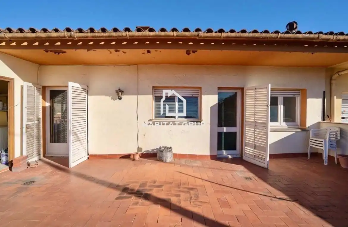 Maison mitoyenne avec jardin à vendre à Montjuïc, imagen 2