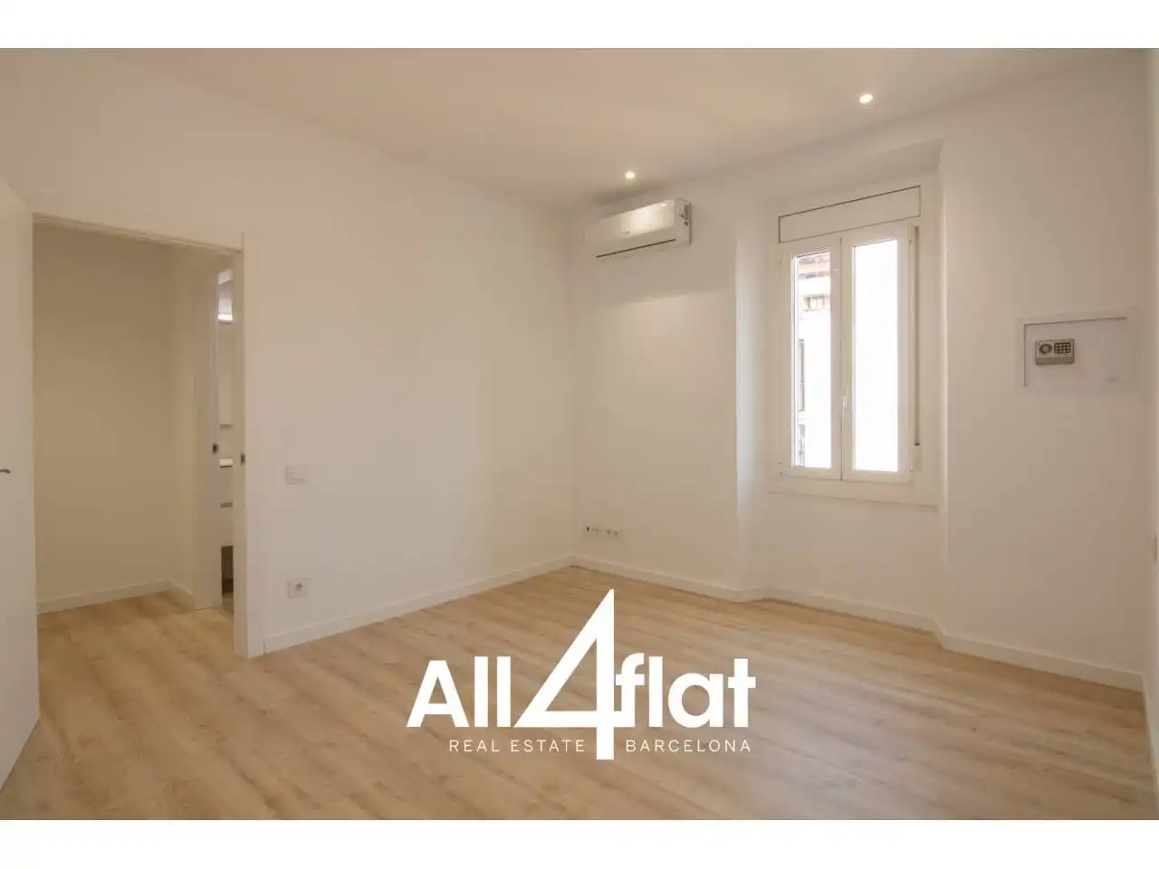 Schlafzimmer von Maisonette zur Miete in Mataró mit Klimaanlage und Parkett