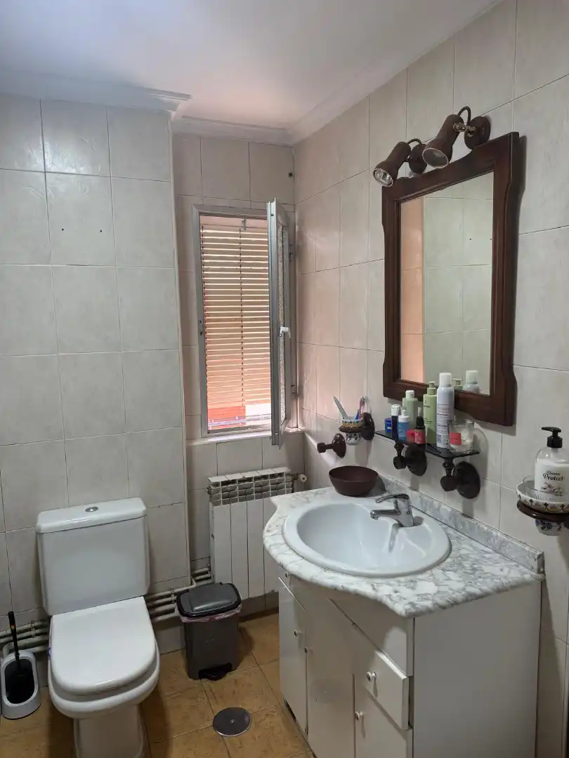 Baño de Piso en venta en Herencia con Amueblado y Balcón