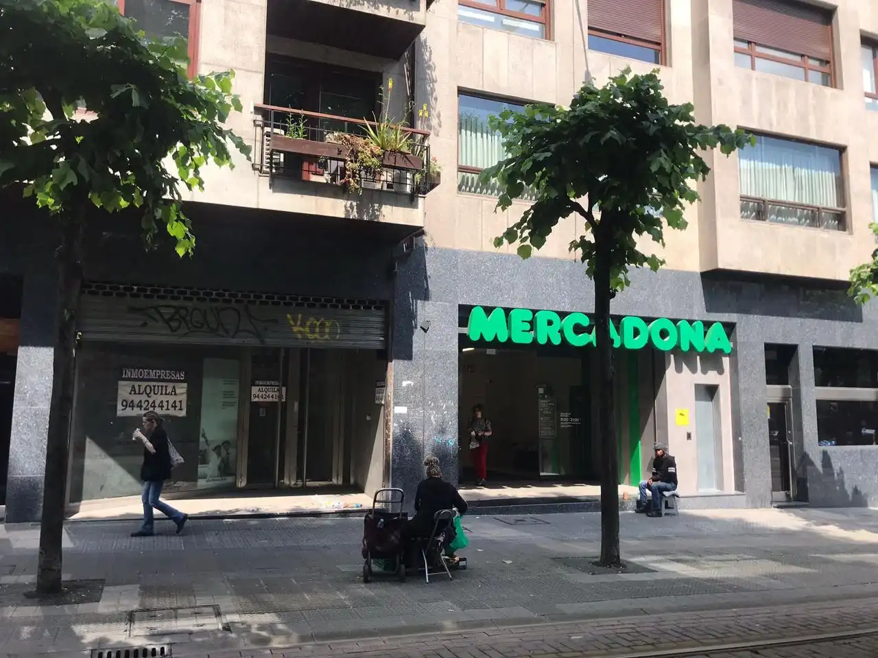Business premises to rent in Sabino Arana Etorbidea, imagen 2