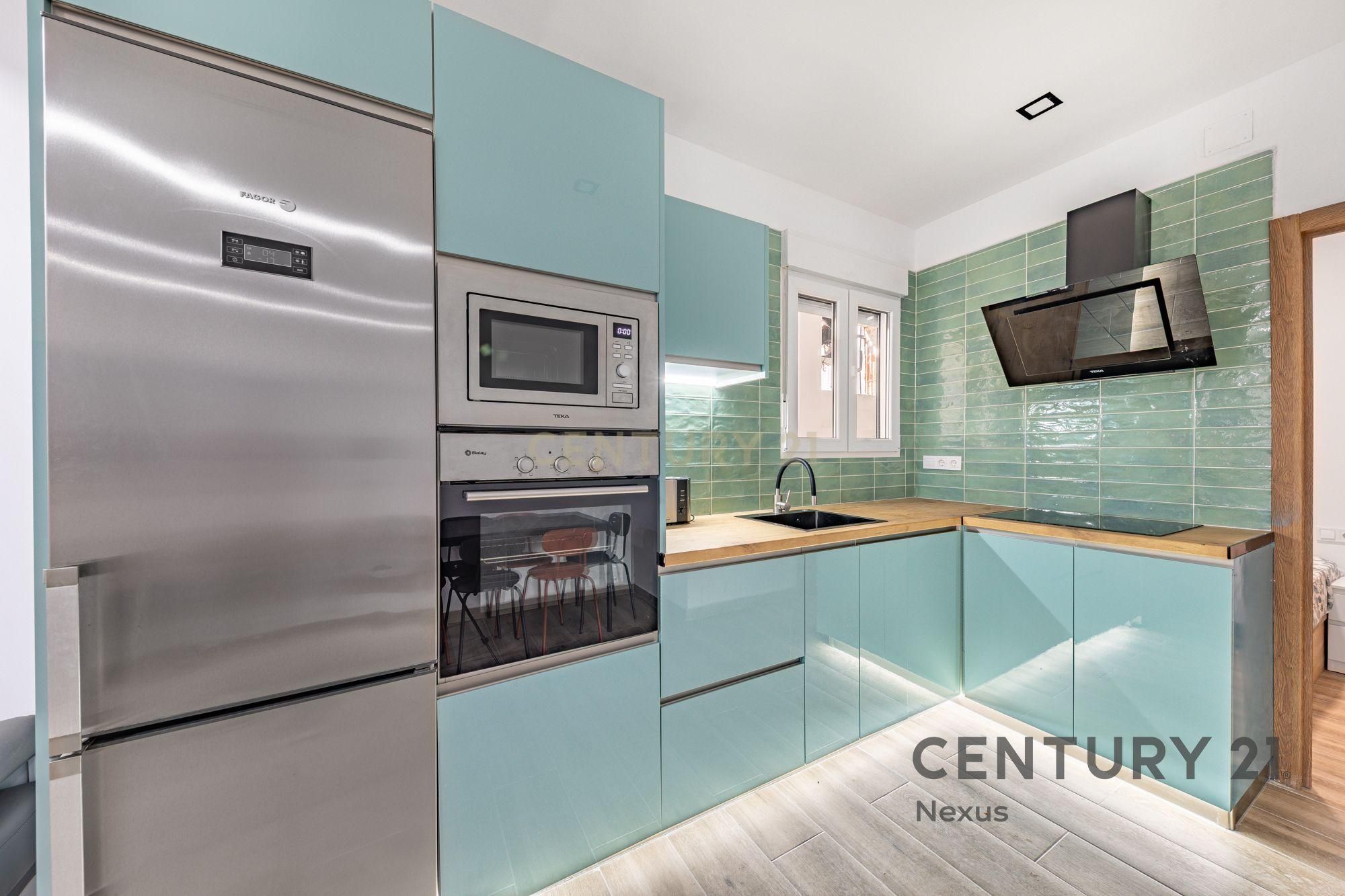 Kitchen of Flat for sale in Badalona