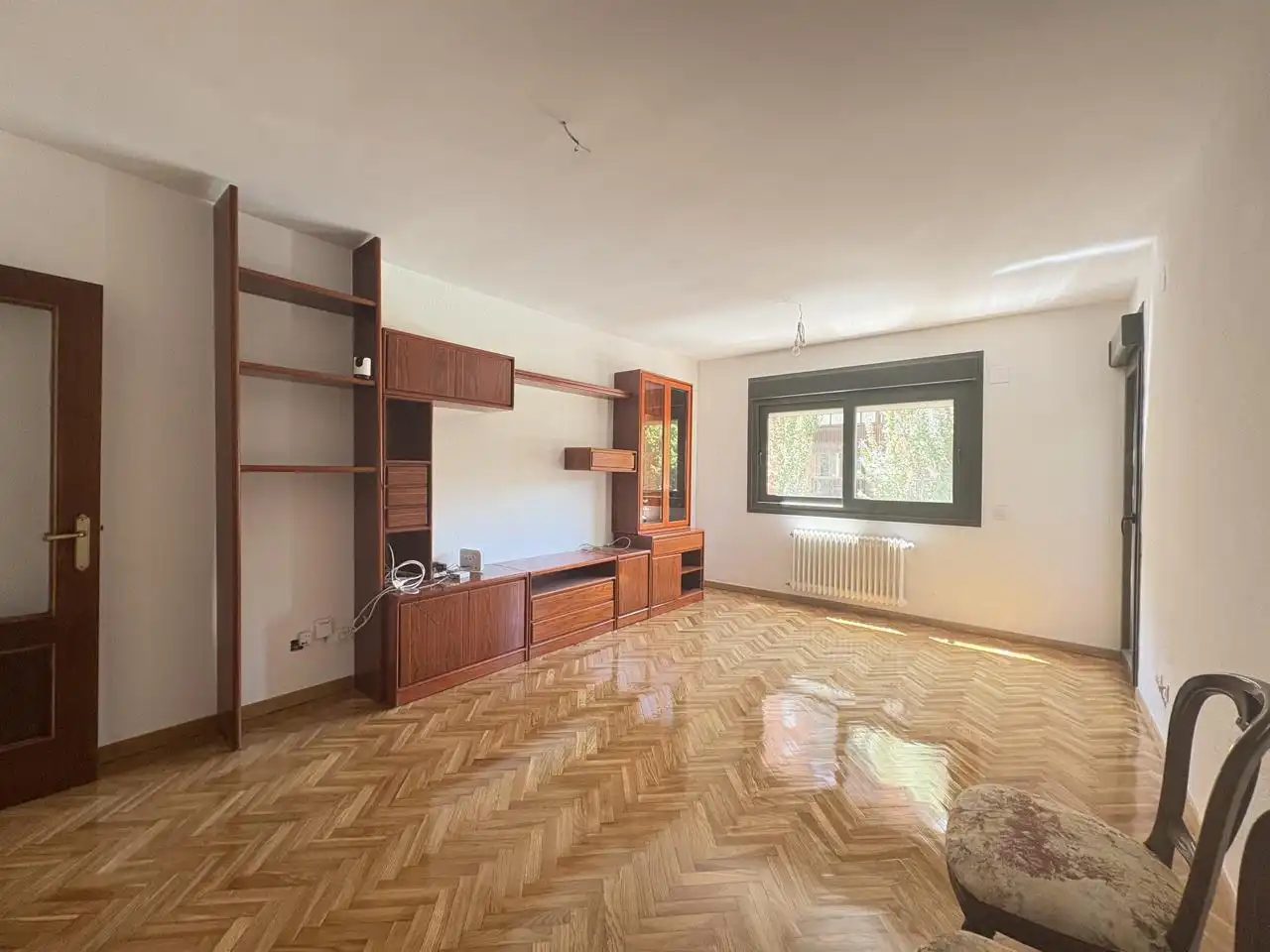 Wohnzimmer von Wohnung zur Miete in Madrid mit Klimaanlage, Heizung und Parkett