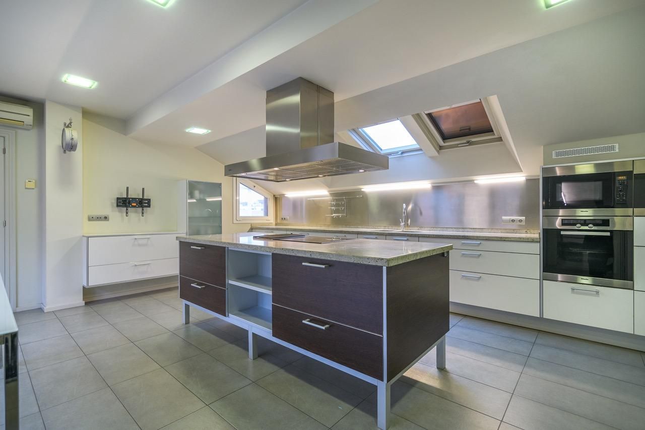 Cuina de Àtic en venda en Manresa amb Aire condicionat, Calefacció i Parquet