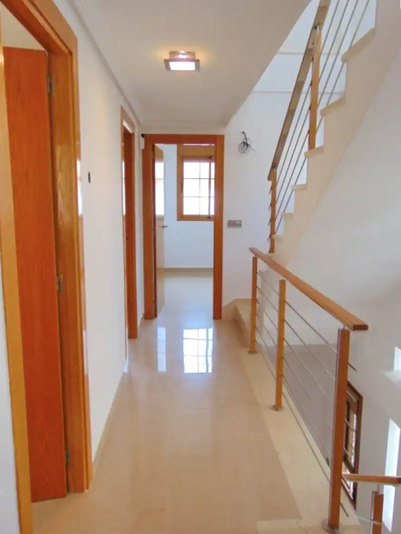 Casa adosada en venta en San Pedro del Pinatar con Terraza, Balcón y Alarma