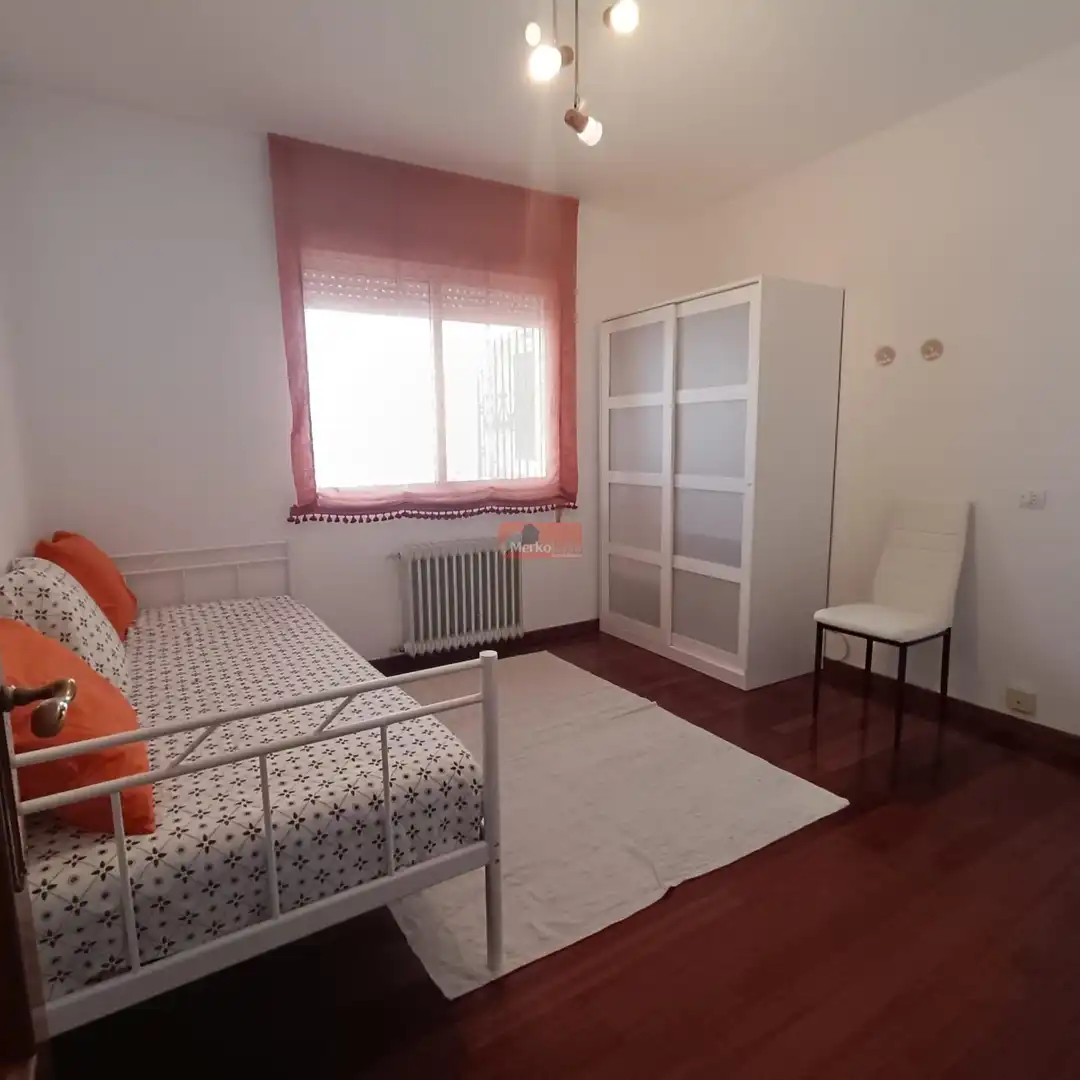 Flat for rent in Residencia - Abella