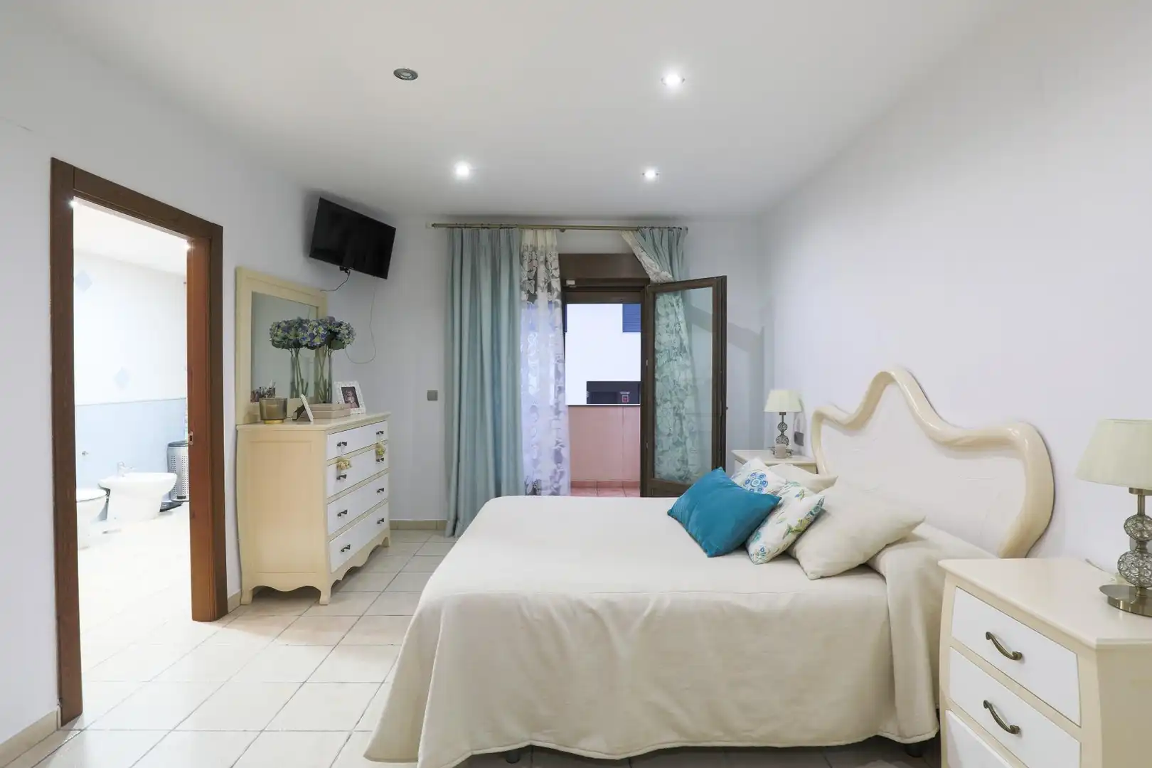 Schlafzimmer von Haus oder Chalet zum Verkauf in Padul mit Klimaanlage, Heizung und Privatgarten