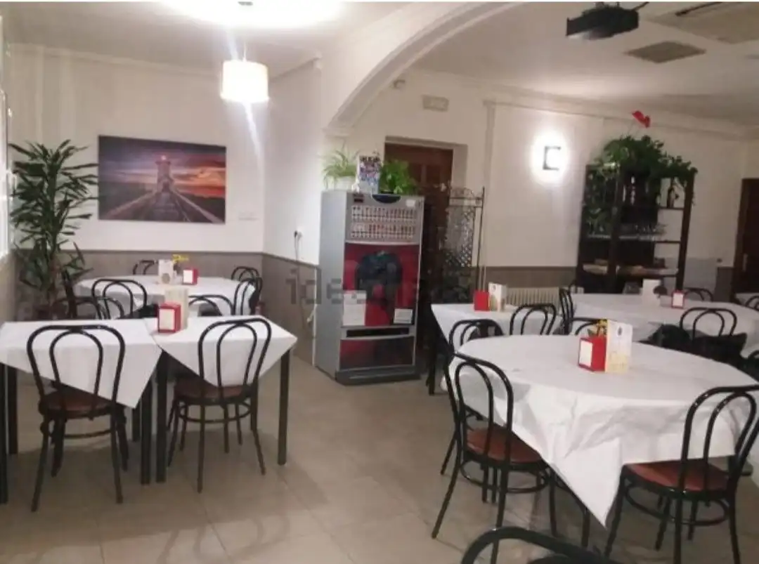 Local en venta en Avenida de la Constitución, 46, Pedro Muñoz