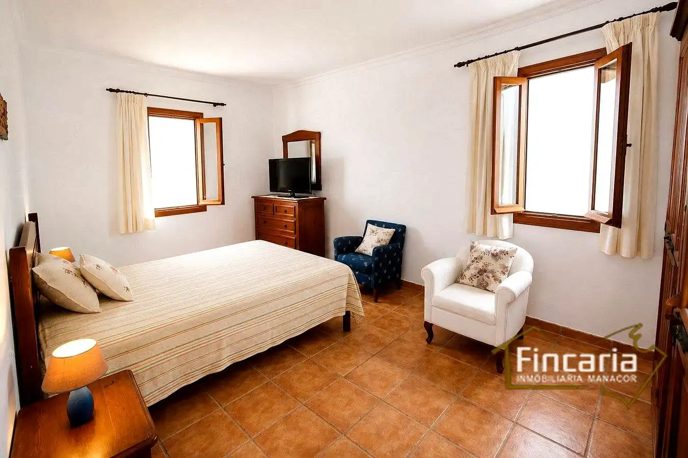 Living room of Country homes for sale in Manacor  with Air Conditioner, Private garden and Terrace