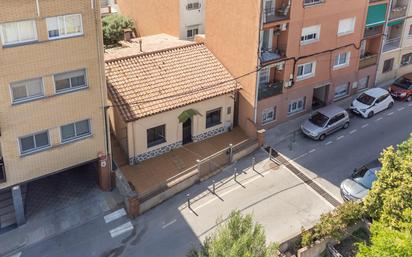 Vista exterior de Casa o xalet en venda en Martorelles amb Calefacció, Jardí privat i Terrassa