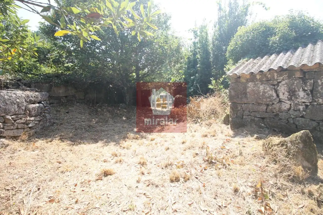 Casa o xalet en venda en Ponteareas amb Jardí privat
