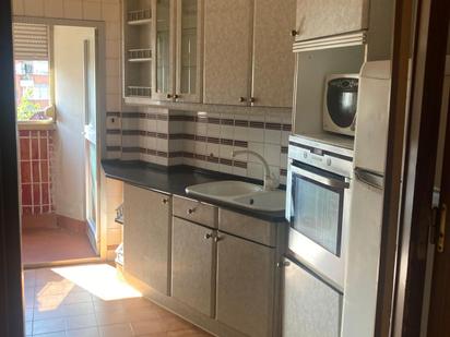 Kitchen of Flat for sale in  Madrid Capital  with Air Conditioner and Terrace