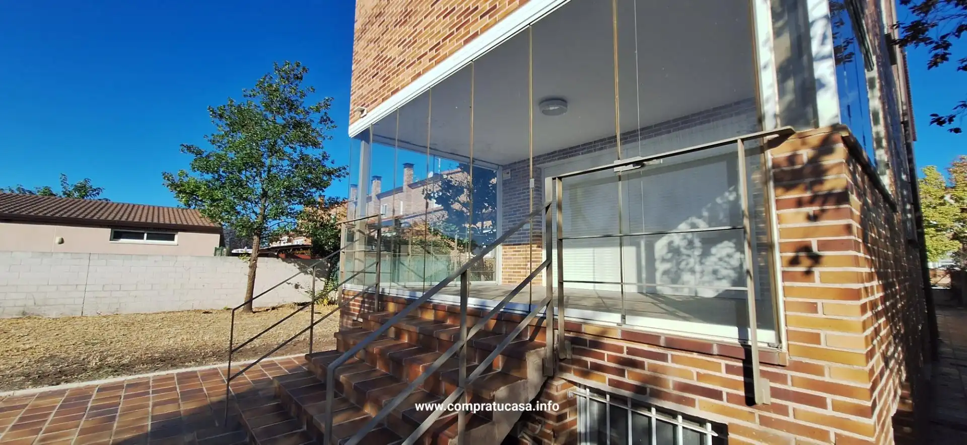 Casa adosada en venta en Calle MISTRAL, Encinillas