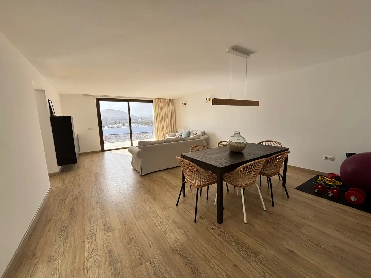 Sala de estar de Casa o chalet en venta en San Bartolomé con Jardín privado, Terraza y Piscina