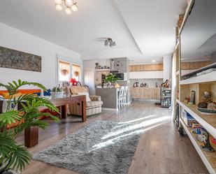 Living room of Attic for sale in  Granada Capital  with Air Conditioner, Heating and Private garden