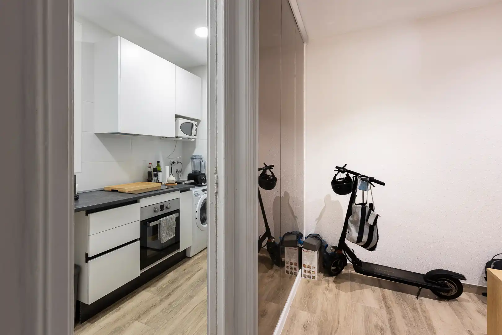 Küche von Wohnung zum Verkauf in Barcelona mit Balkon