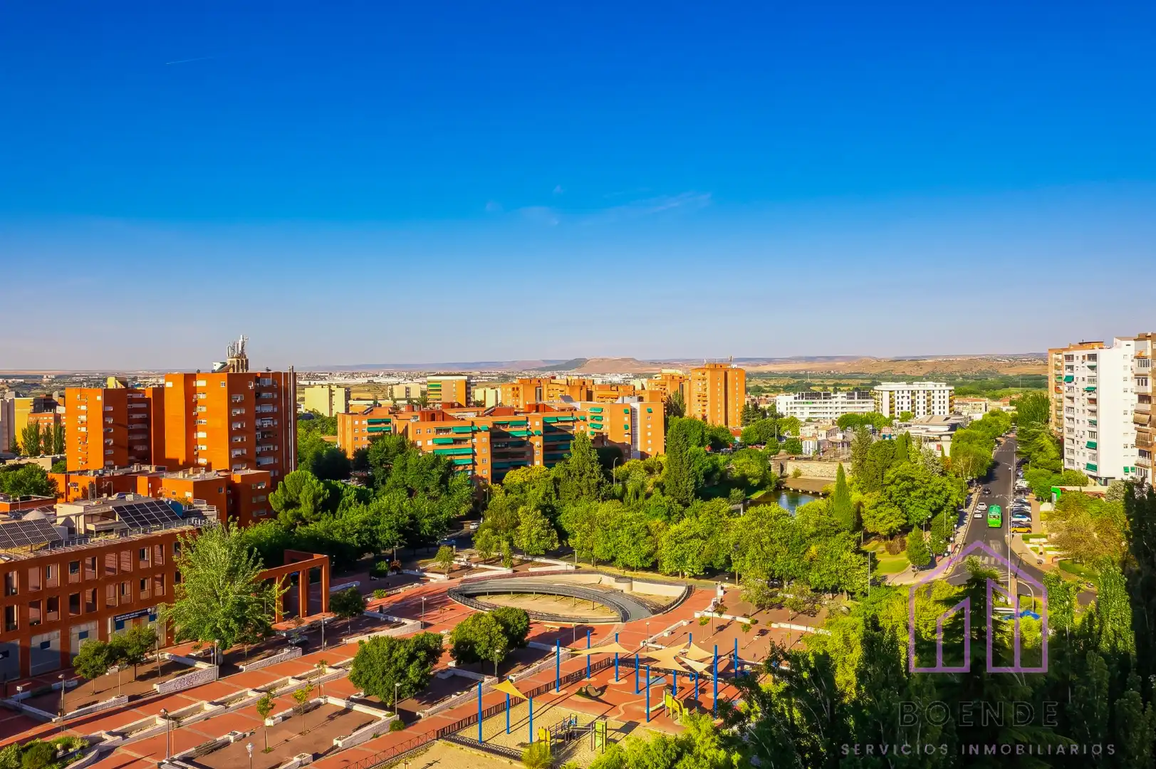 Vista exterior de Pis en venda en Coslada amb Aire condicionat, Calefacció i Terrassa