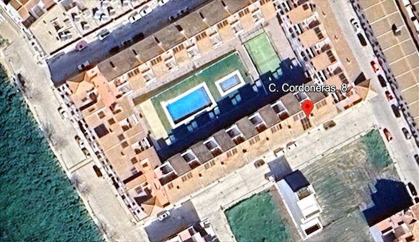 Vista exterior de Casa adosada en venda en Moguer amb Aire condicionat, Balcó i Alarma