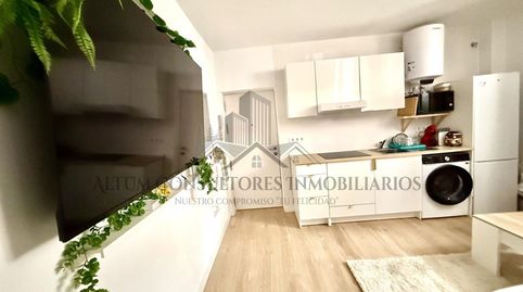 Photo 2 of Flat for rent in Tiro de Línea, Sevilla Capital