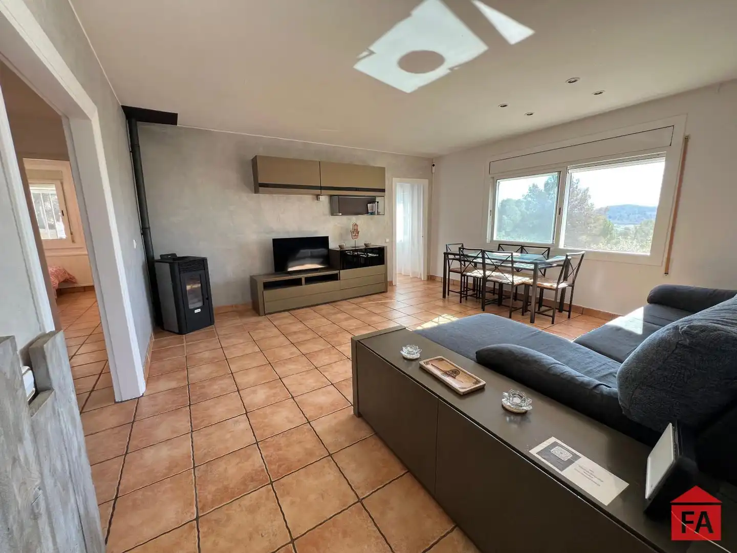 Sala d'estar de Casa o xalet en venda en El Montmell amb Aire condicionat, Calefacció i Terrassa