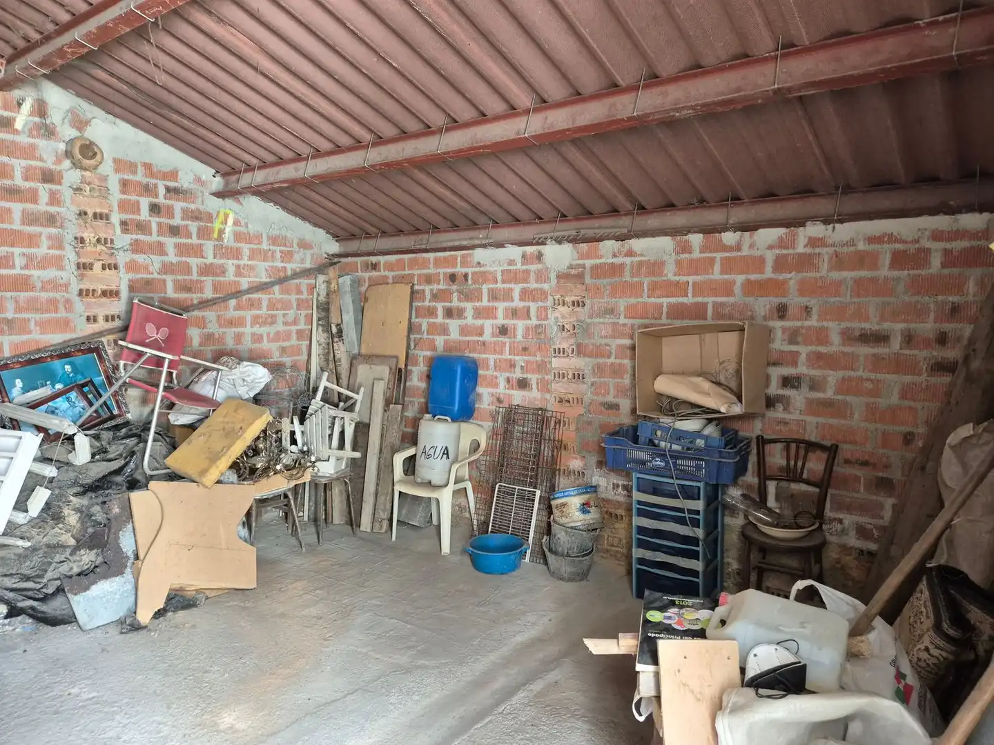 Houses for sale in Nava  with Storage room and Swimming Pool