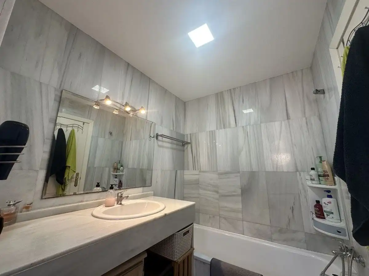 Bany de Casa o xalet en venda en Mijas amb Aire condicionat, Jardí privat i Terrassa