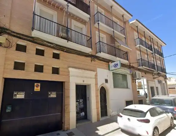 Local commercial à vendre à Menéndez Y Pelayo