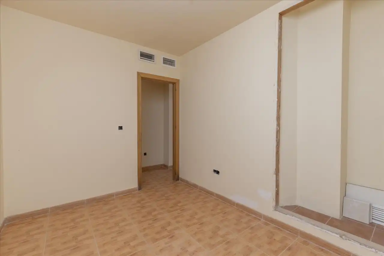 Wohnung zum Verkauf in Calle TORREMOLINOS, Almuñecar Centro