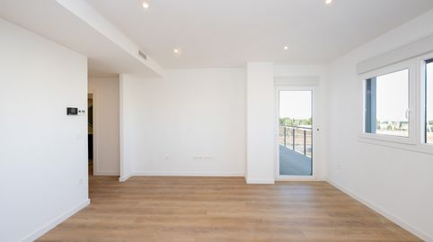 Photo 3 of Flat for rent in Calle Pampaneira, 22, Rosaleda - Juventud, Granada Capital