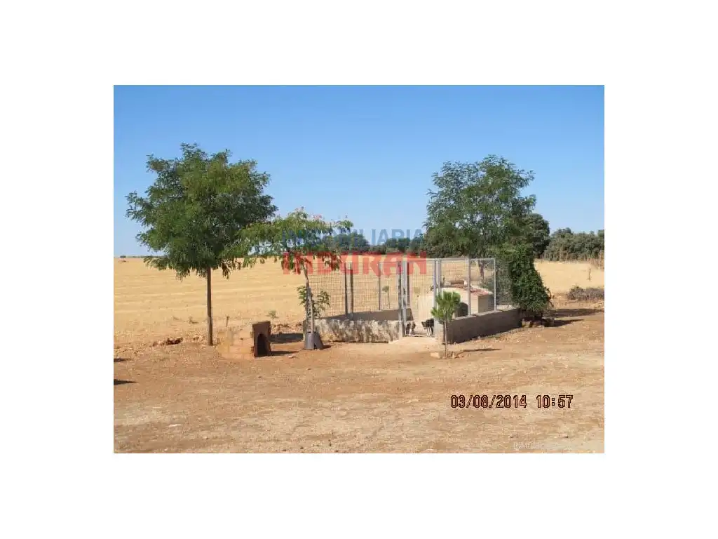 Finca rústica en venda en Almedina