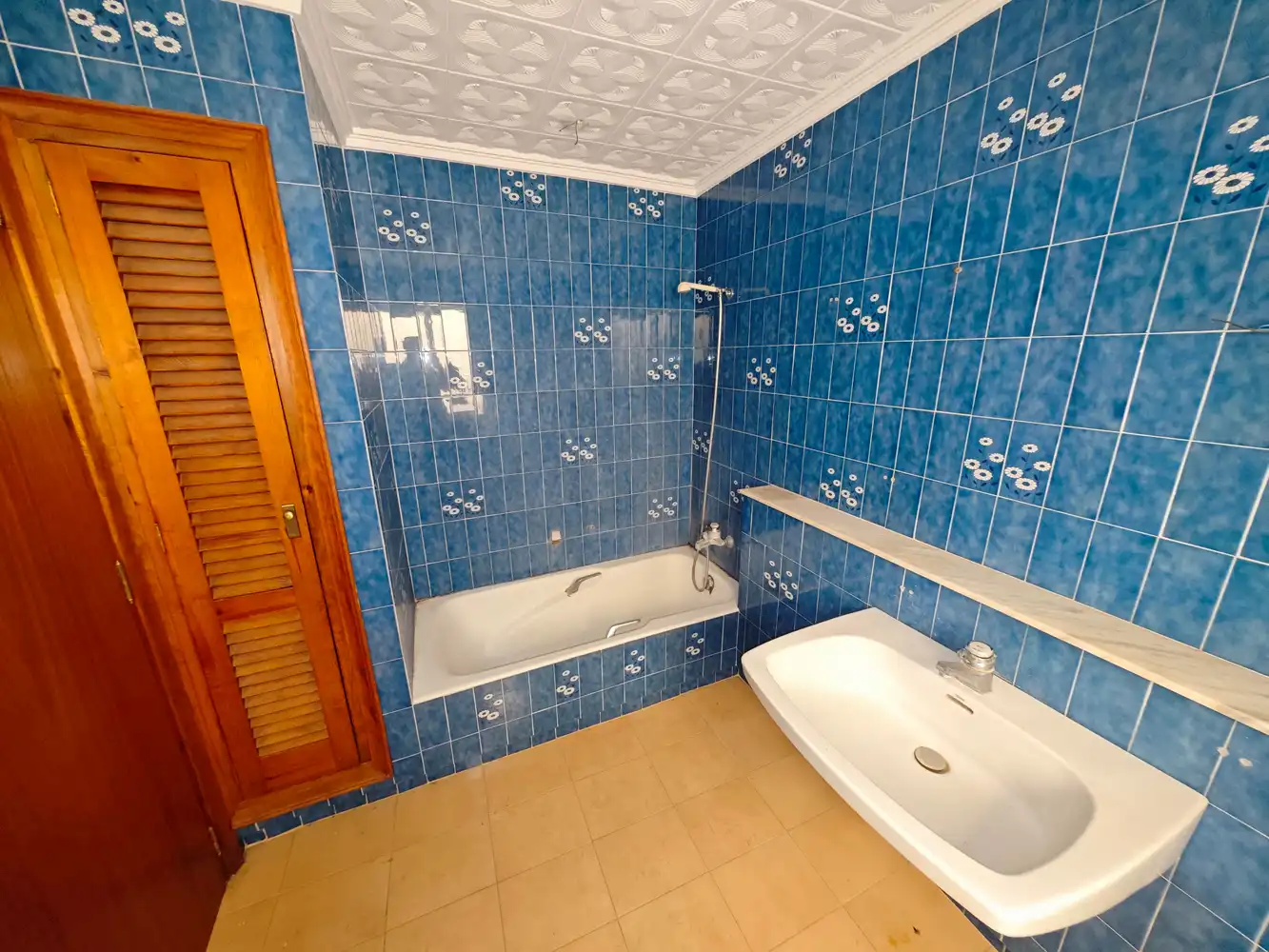 Bathroom of Houses for sale in Parcent  with Terrace and Balcony