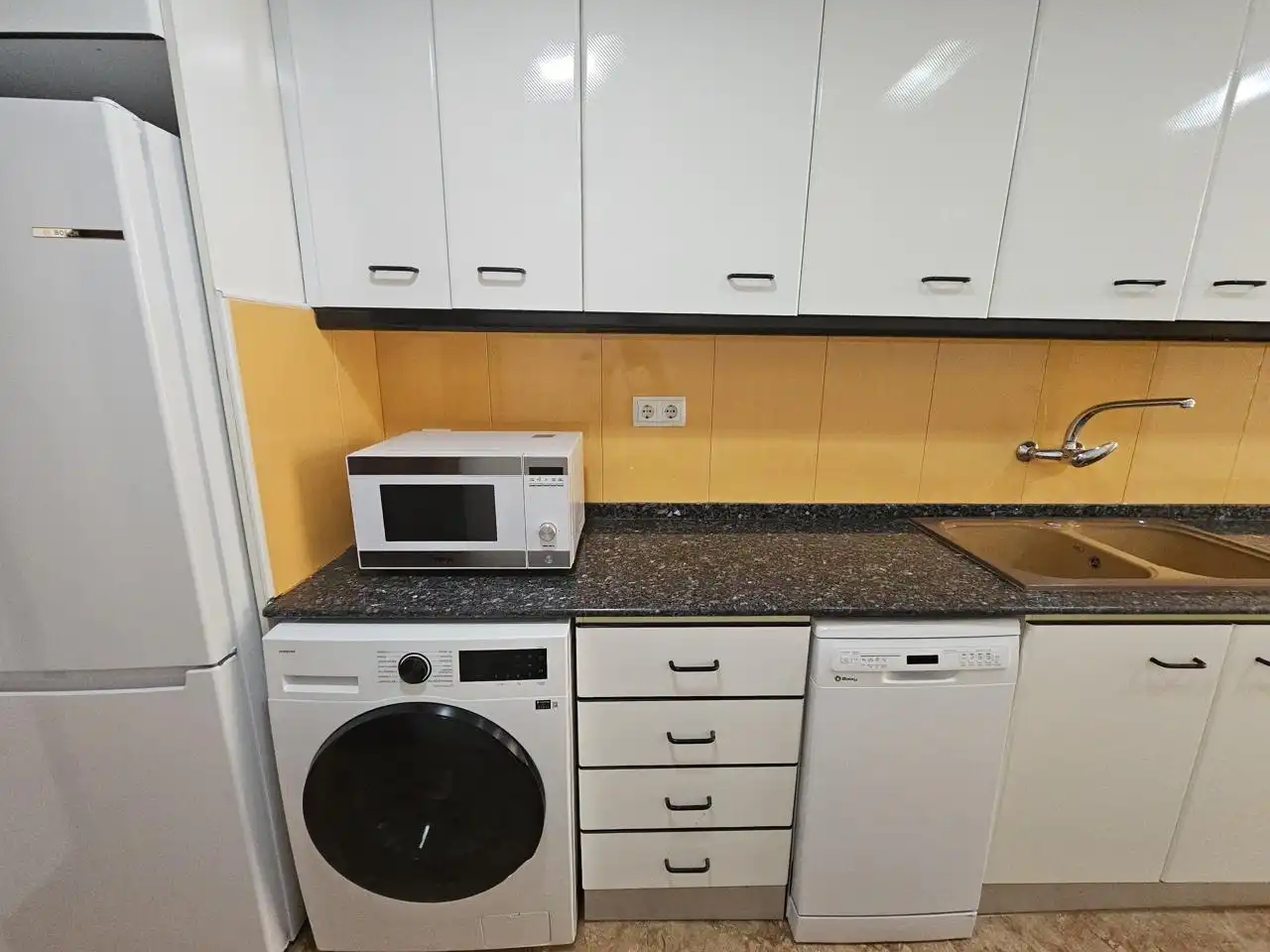 Pis de lloguer a De Campoamor, Ciutat Jardí