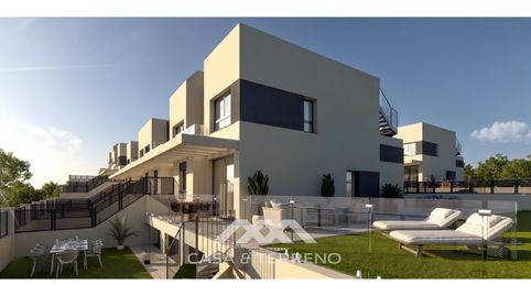 Adosados modernos con piscina en Nerja