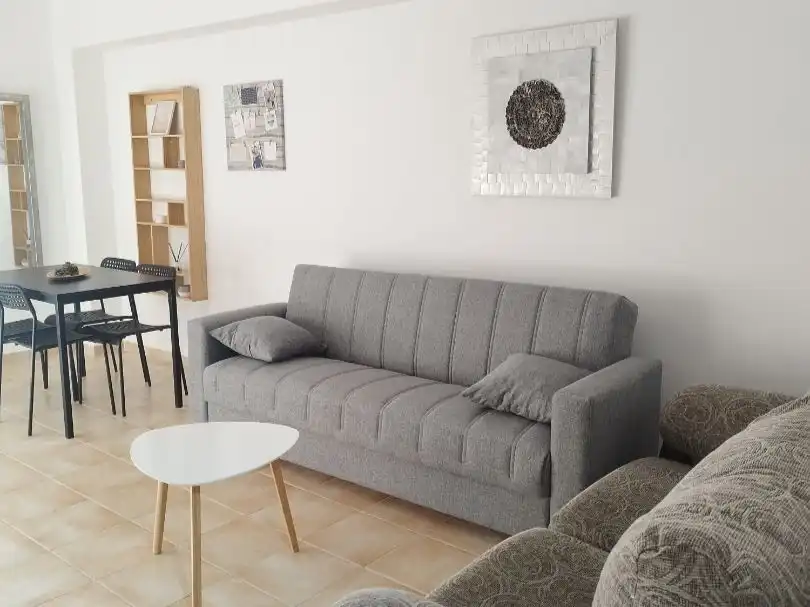 Wohnzimmer von Wohnung zur Miete in Puerto Real mit Klimaanlage und Balkon