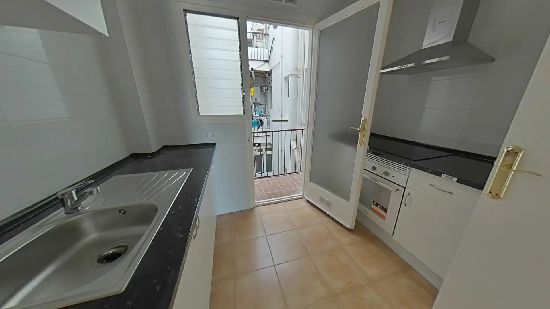 Cocina de Piso en venta en Barcelona con Calefacción