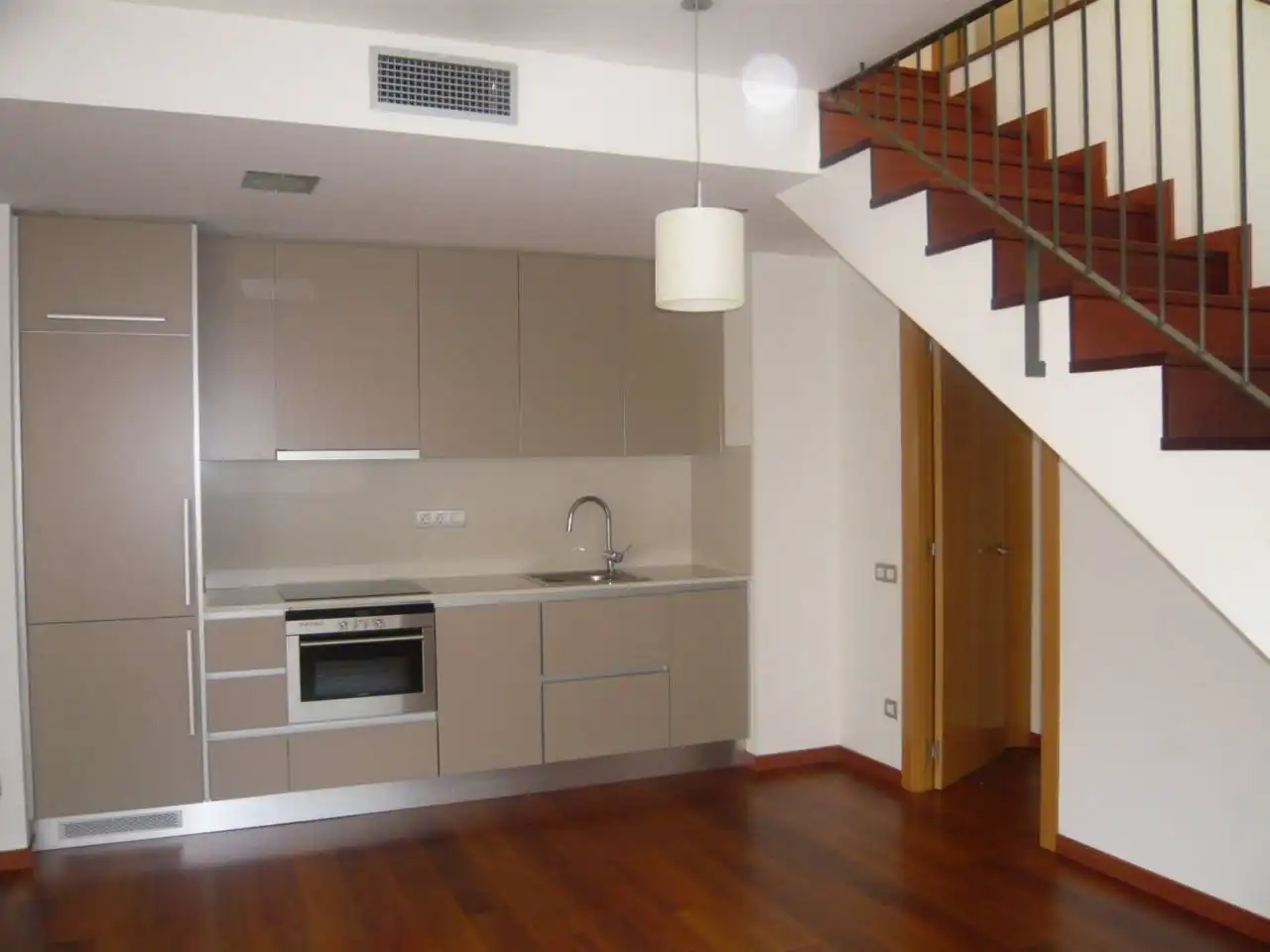 Cocina de Piso de alquiler en Terrassa con Aire acondicionado, Parquet y Terraza